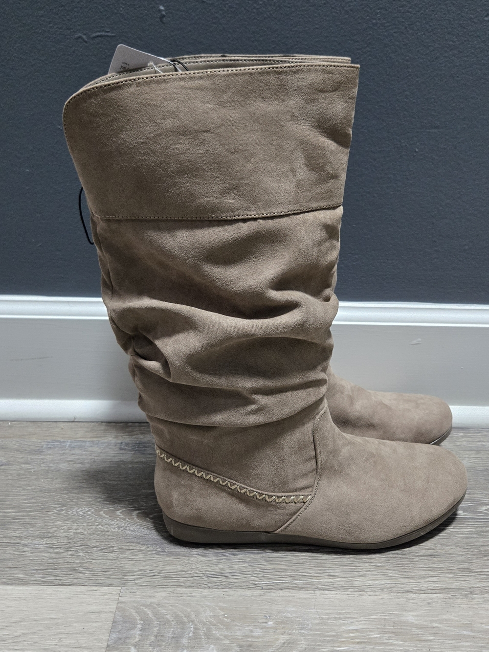 St. John's Bay Taupe Suede Slouch Knee High Cozy Rustic Boho Chic Boots 10M